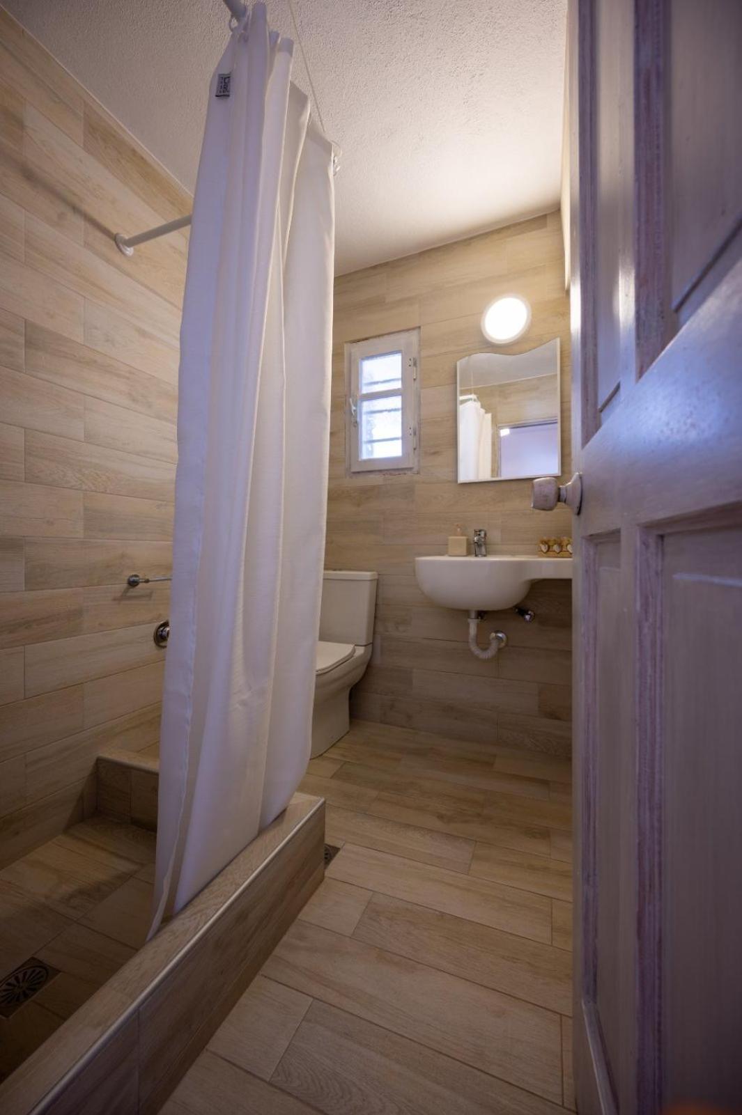Twins-Trisa Apartments Орнос Екстер'єр фото