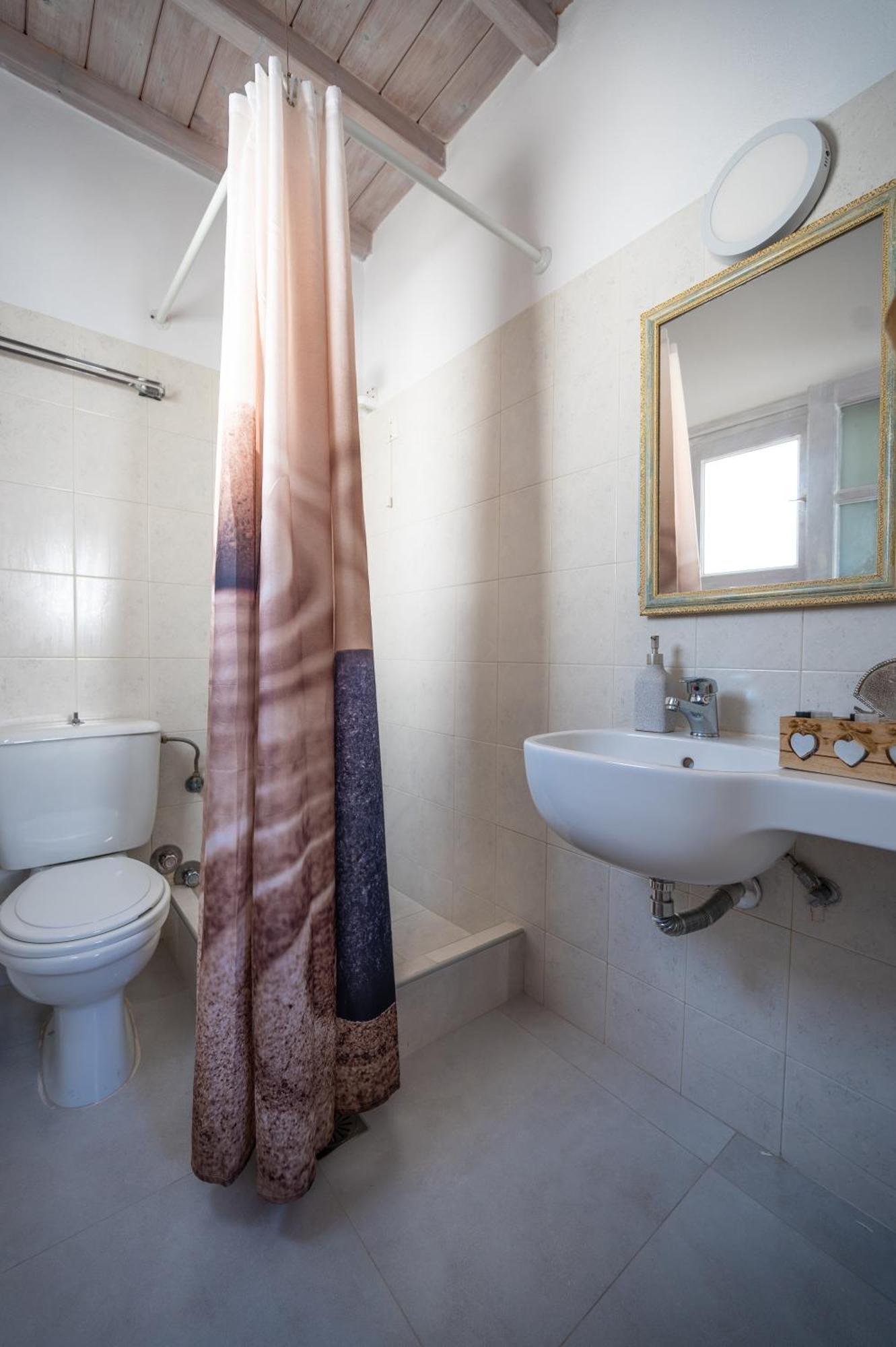 Twins-Trisa Apartments Орнос Екстер'єр фото